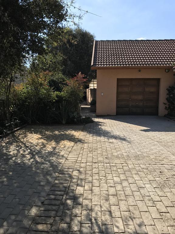 Celtis Lane Guest House Boksburg Luaran gambar